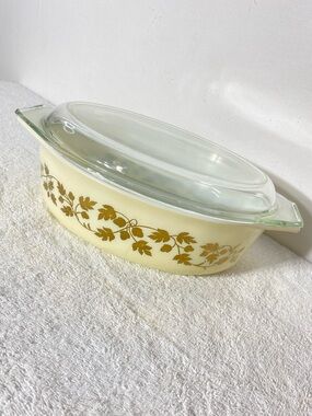 Vintage 60’s PYREX Golden Acorn Promo Pattern Oval Casserole Dish W Lid #045